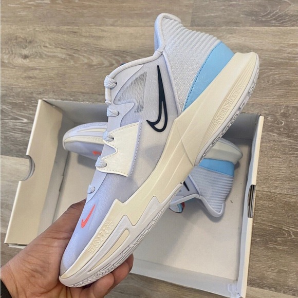 Kyrie low 5 - Picture 5 of 12